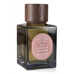 Nasoterapia Diffusore a Bastoncini Oud e Rosa Di Damasco 500 ml Dettaglio Flacone in Vetro Nasoterapia Diffusore a Bastoncini Oud e Rosa Di Damasco 500 ml Dettaglio Flacone in Vetro